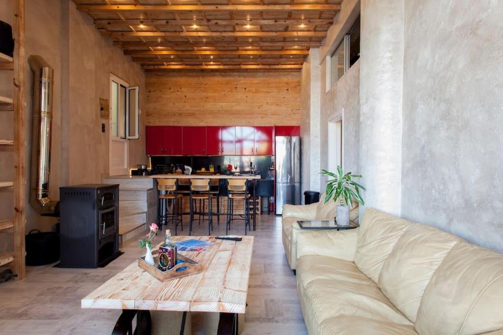 Lenico Beachfront Suites Agia Pelagia  Esterno foto