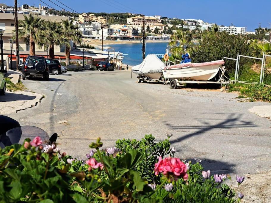 Lenico Beachfront Suites Agia Pelagia  Esterno foto